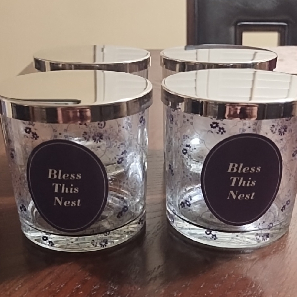 SET OF 4 EMPTY CANDLE JAR. WITH LID.